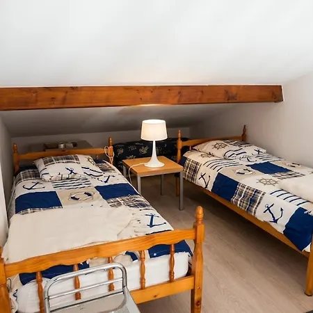 Maisonnette A Barbatre, 30m De La Pour 4 Pers - Fr-1-823-57
