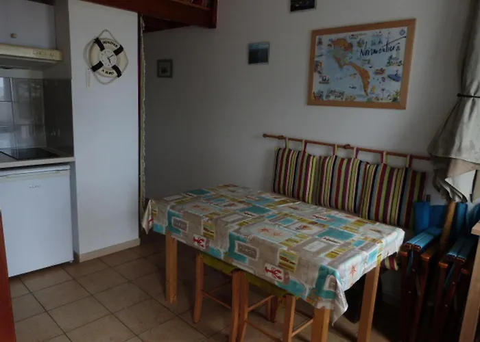 Vakantiehuis Maisonnette A Barbatre, 30m De La Pour 4 Pers - Fr-1-823-57 *