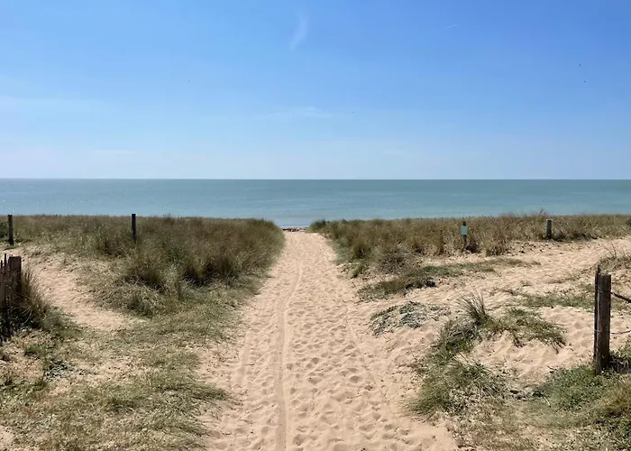 Hébergement de vacances Maisonnette à Barbâtre, 30m De La Pour 4 Pers - Fr-1-823-57 Barbâtre